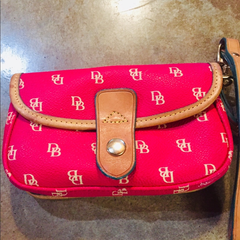 Dooney and Bourke wristlet
